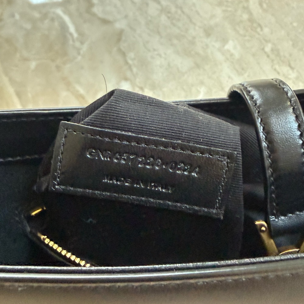 Saint Laurent Le 5 à 7 Smooth Leather Shoulder Bag Black Gold Hardware 2025 - Picture 15 of 15